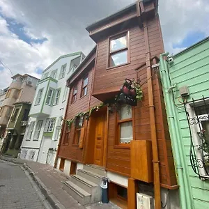New Cherry ** Istanbul